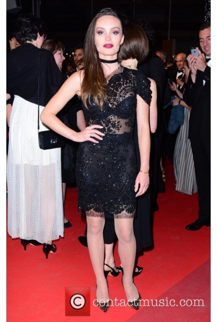 Ава Уест облече рокля на НЕВЕНА на кинофестивала в Кан