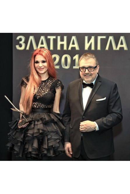 Невена Николова със Златна игла за дизайнер на годината